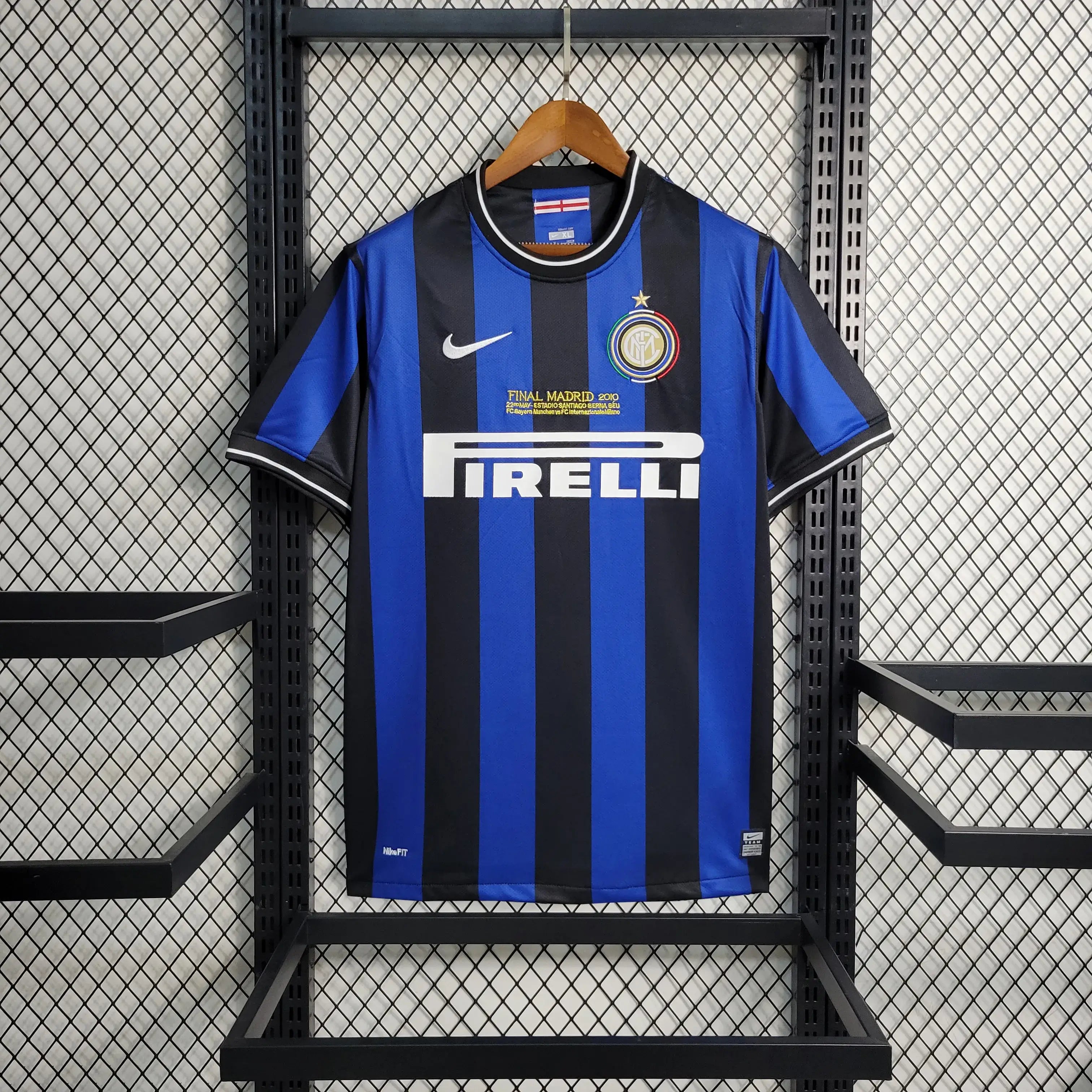 Camisa Inter de Milão Home 09/10 Retrô - Azul e Preta | Torcedor