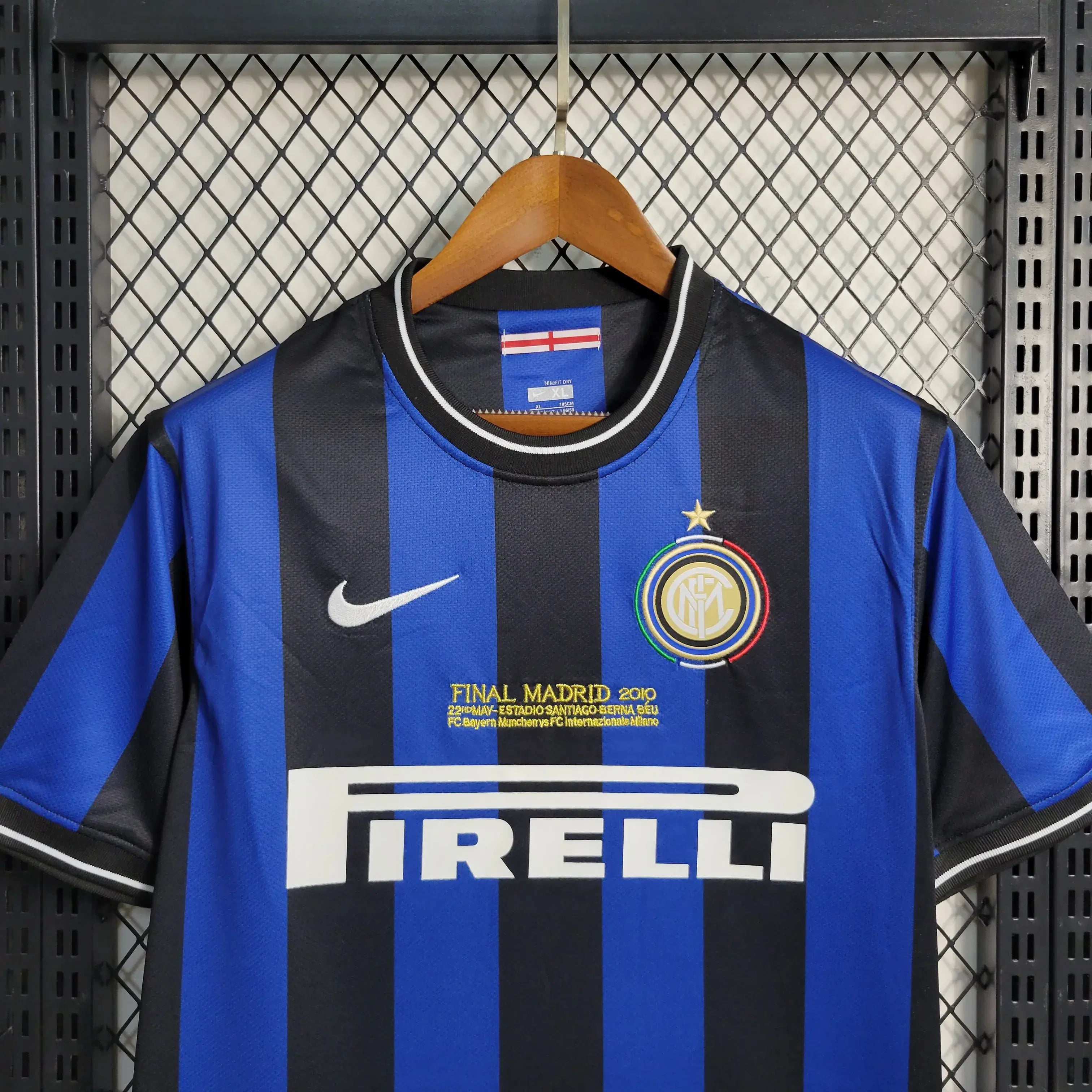 Camisa Inter de Milão Home 09/10 Retrô - Azul e Preta | Torcedor