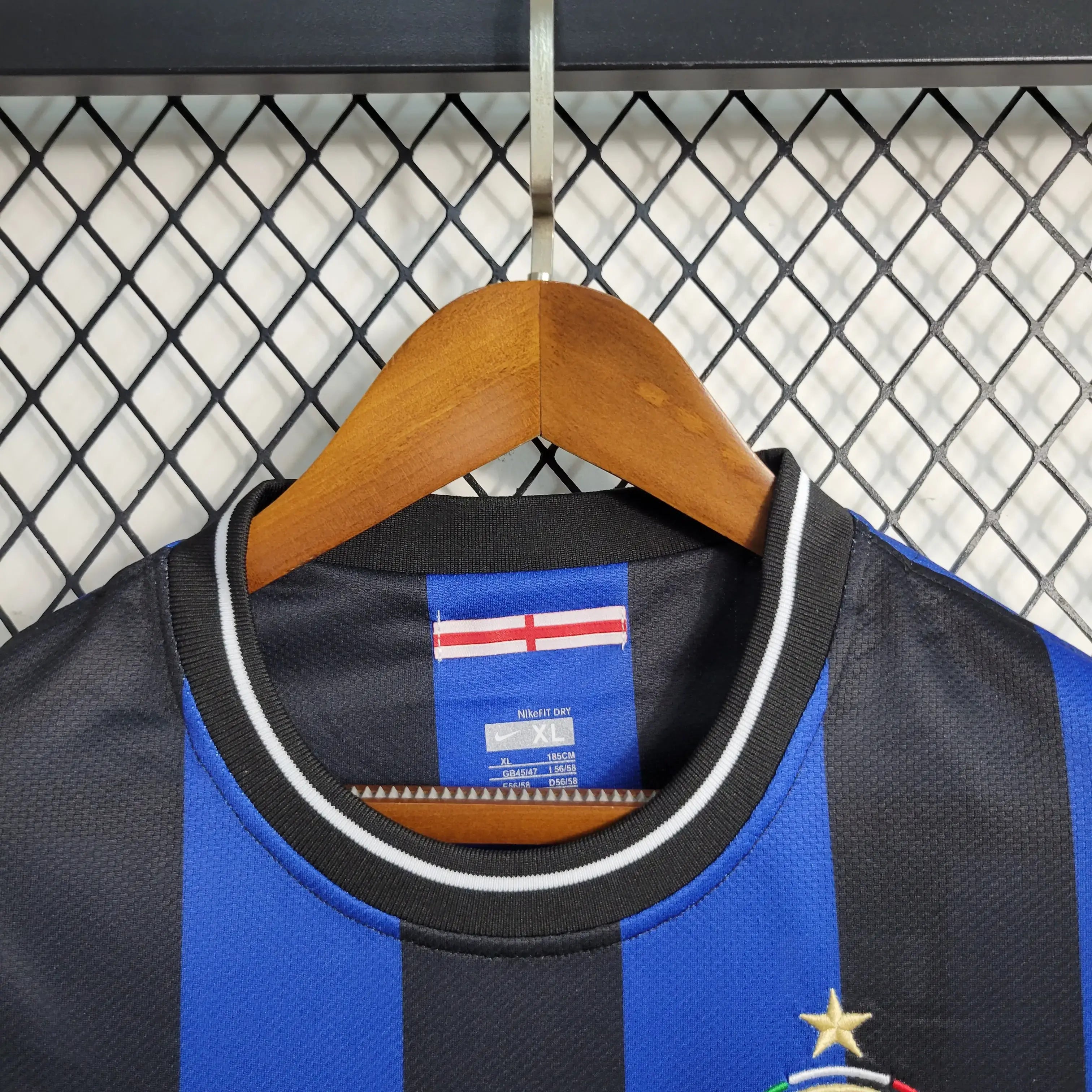 Camisa Inter de Milão Home 09/10 Retrô - Azul e Preta | Torcedor