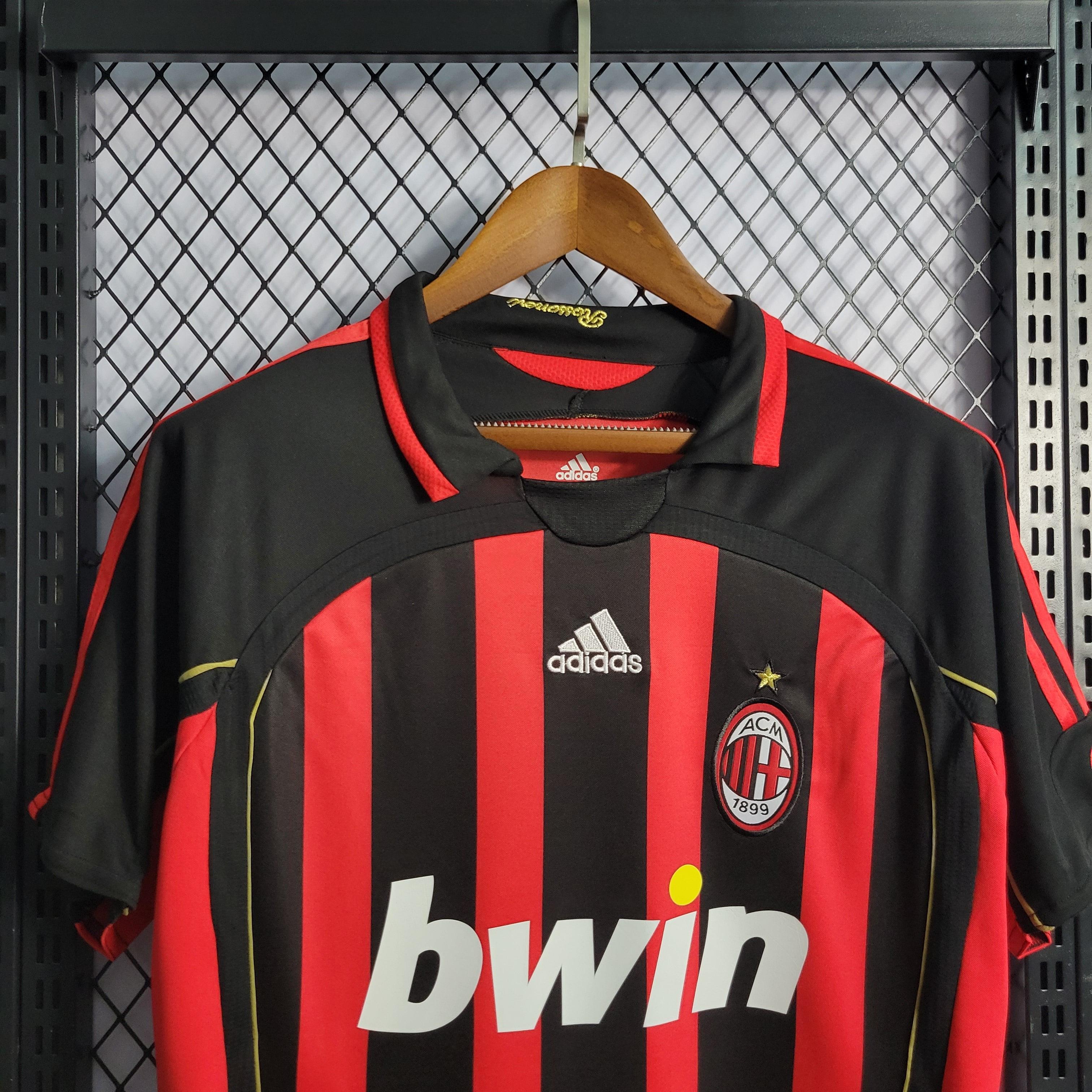 Camisa Milan Home 06/07 Retrô - Vermelha e Preta | Torcedor